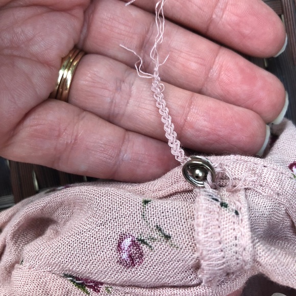 American Eagle flowy top - Picture 7 of 7